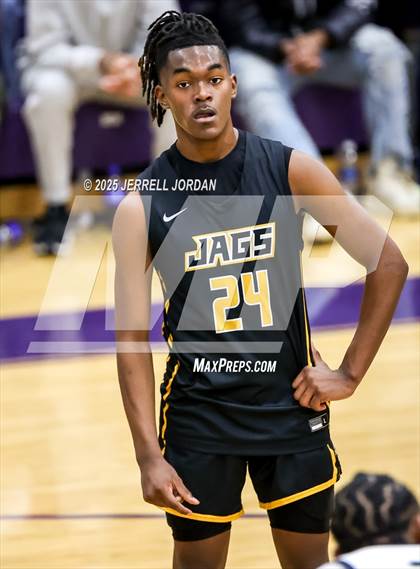 Thumbnail 1 in Reidsville vs Farmville Central (John Wall Holiday Invitational) photogallery.