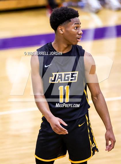 Thumbnail 2 in Reidsville vs Farmville Central (John Wall Holiday Invitational) photogallery.