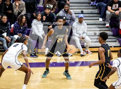 Thumbnail 2 in Reidsville vs Farmville Central (John Wall Holiday Invitational) photogallery.