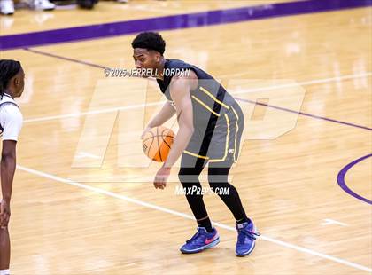 Thumbnail 1 in Reidsville vs Farmville Central (John Wall Holiday Invitational) photogallery.