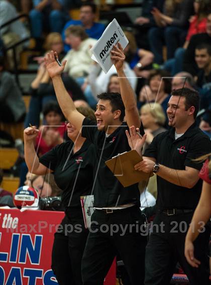 Thumbnail 1 in Cheshire vs. Staples (CIAC Class LL Final) photogallery.