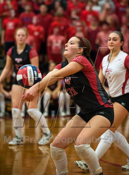 Thumbnail 2 in Cheshire vs. Staples (CIAC Class LL Final) photogallery.