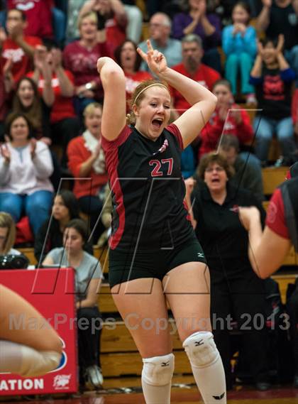 Thumbnail 2 in Cheshire vs. Staples (CIAC Class LL Final) photogallery.