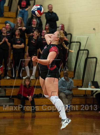 Thumbnail 2 in Cheshire vs. Staples (CIAC Class LL Final) photogallery.