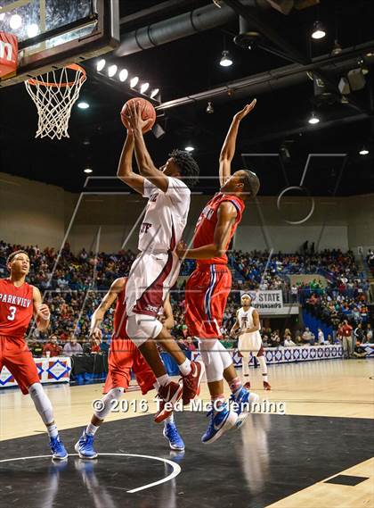 Thumbnail 2 in Parkview vs. Pine Bluff (AAA 6A Final) photogallery.