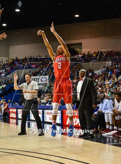 Thumbnail 1 in Parkview vs. Pine Bluff (AAA 6A Final) photogallery.