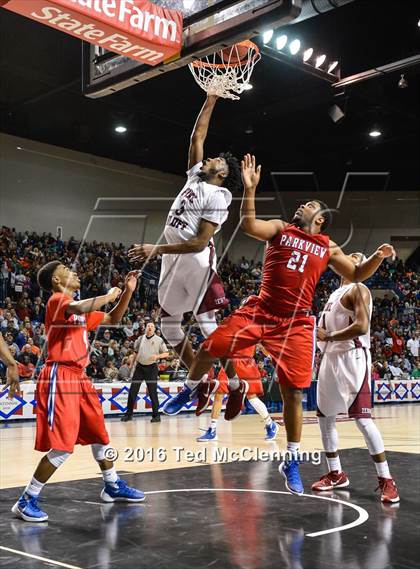 Thumbnail 2 in Parkview vs. Pine Bluff (AAA 6A Final) photogallery.