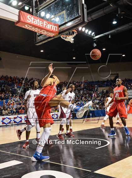 Thumbnail 2 in Parkview vs. Pine Bluff (AAA 6A Final) photogallery.