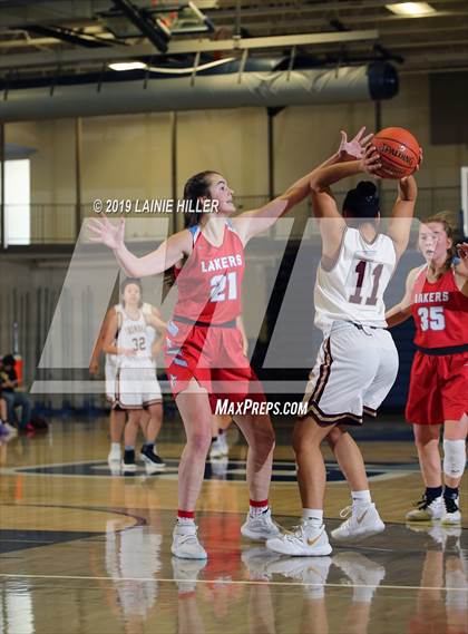 Thumbnail 2 in Irondale vs Detroit Lakes photogallery.