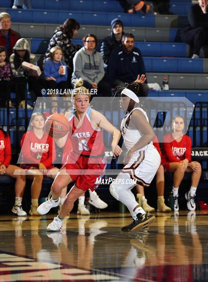Thumbnail 1 in Irondale vs Detroit Lakes photogallery.