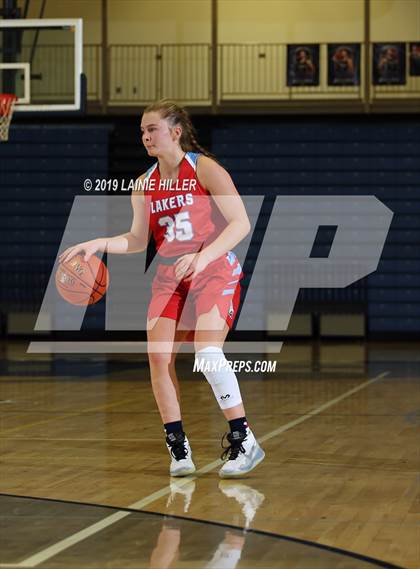 Thumbnail 1 in Irondale vs Detroit Lakes photogallery.