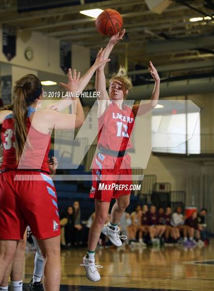 Thumbnail 1 in Irondale vs Detroit Lakes photogallery.