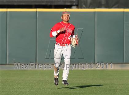 Thumbnail 2 in Midland  vs Belton (Rock Hardball Classic) photogallery.