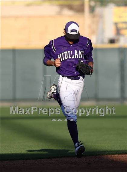 Thumbnail 1 in Midland  vs Belton (Rock Hardball Classic) photogallery.