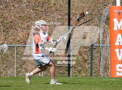 Thumbnail 1 in White Knoll @ Mauldin photogallery.