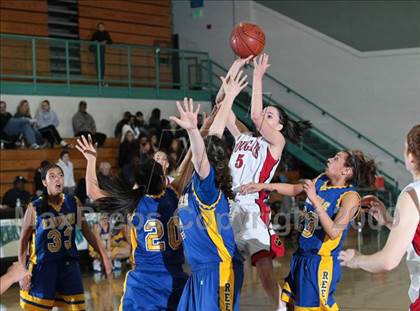 Thumbnail 3 in Carondelet vs. Reed (West Coast Jamboree) photogallery.