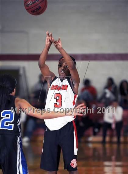 Thumbnail 3 in Florence vs. Decatur photogallery.