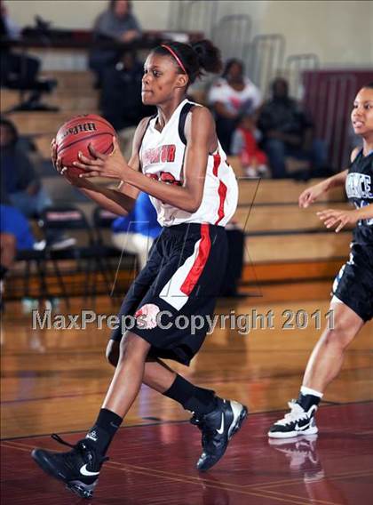 Thumbnail 2 in Florence vs. Decatur photogallery.