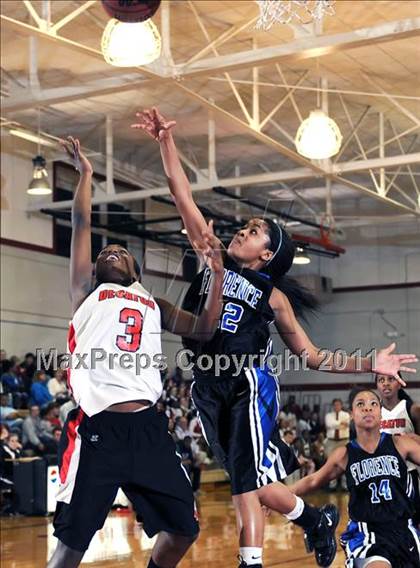 Thumbnail 1 in Florence vs. Decatur photogallery.