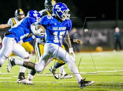Thumbnail 2 in Neville vs East Jefferson (LHSAA Division 4A Semifinal) photogallery.