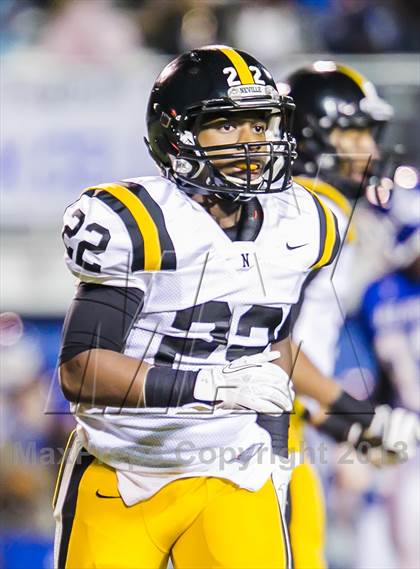 Thumbnail 2 in Neville vs East Jefferson (LHSAA Division 4A Semifinal) photogallery.