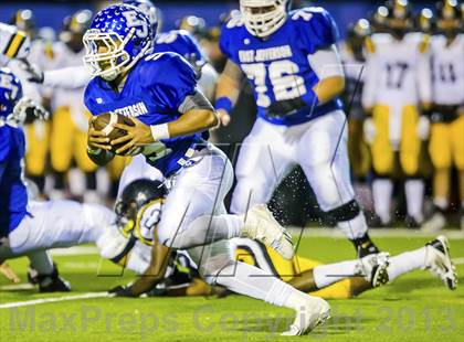 Thumbnail 1 in Neville vs East Jefferson (LHSAA Division 4A Semifinal) photogallery.