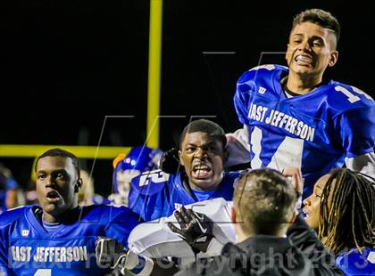 Thumbnail 1 in Neville vs East Jefferson (LHSAA Division 4A Semifinal) photogallery.