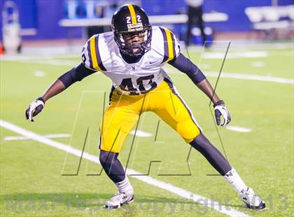Thumbnail 3 in Neville vs East Jefferson (LHSAA Division 4A Semifinal) photogallery.