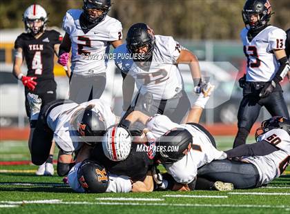 Thumbnail 3 in Kennewick @ Yelm (WIAA 3A Quarter Final) photogallery.