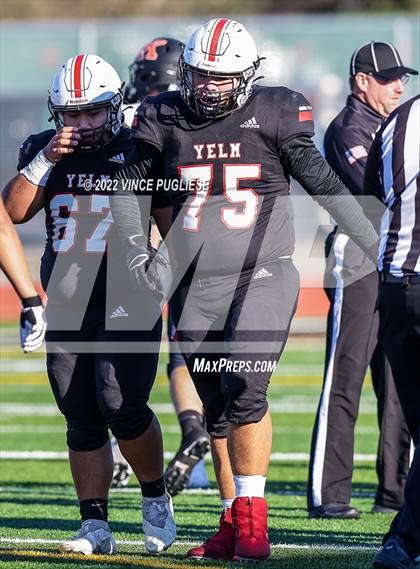 Thumbnail 2 in Kennewick @ Yelm (WIAA 3A Quarter Final) photogallery.