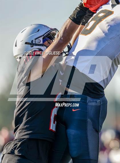 Thumbnail 2 in Kennewick @ Yelm (WIAA 3A Quarter Final) photogallery.