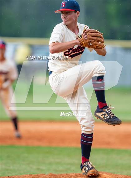 Thumbnail 2 in Terry Sanford @ Cape Fear photogallery.