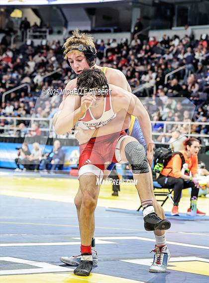 Thumbnail 3 in NYSPHSAA Division 2 State Championships (Round 2, 152 to 285) photogallery.