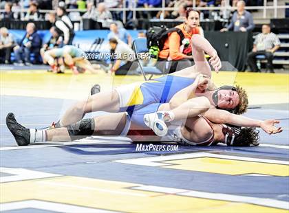 Thumbnail 3 in NYSPHSAA Division 2 State Championships (Round 2, 152 to 285) photogallery.