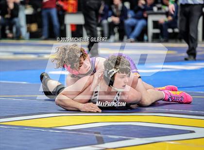 Thumbnail 2 in NYSPHSAA Division 2 State Championships (Round 2, 152 to 285) photogallery.
