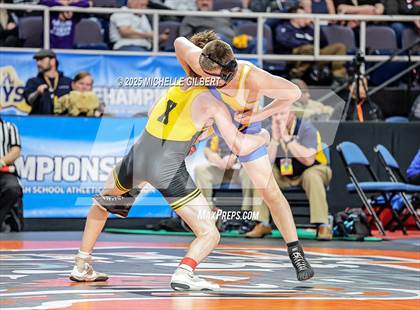 Thumbnail 3 in NYSPHSAA Division 2 State Championships (Round 2, 152 to 285) photogallery.