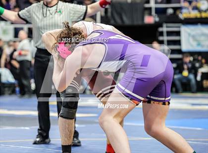 Thumbnail 3 in NYSPHSAA Division 2 State Championships (Round 2, 152 to 285) photogallery.