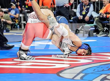 Thumbnail 1 in NYSPHSAA Division 2 State Championships (Round 2, 152 to 285) photogallery.