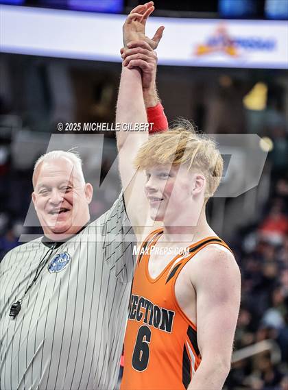 Thumbnail 1 in NYSPHSAA Division 2 State Championships (Round 2, 152 to 285) photogallery.