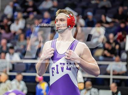 Thumbnail 2 in NYSPHSAA Division 2 State Championships (Round 2, 152 to 285) photogallery.