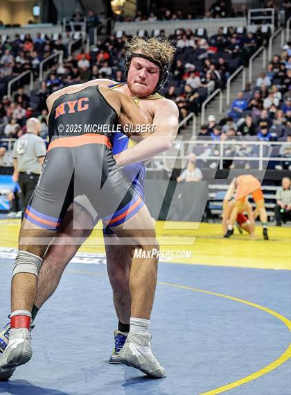 Thumbnail 2 in NYSPHSAA Division 2 State Championships (Round 2, 152 to 285) photogallery.
