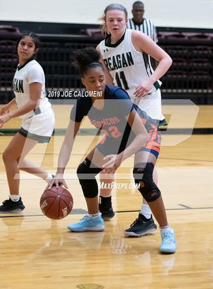Thumbnail 3 in Brandeis vs Reagan [Ronald] photogallery.