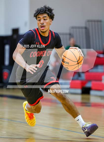 Thumbnail 2 in Cooper City vs. North Broward Prep (Hoopsgiving Invitational) photogallery.