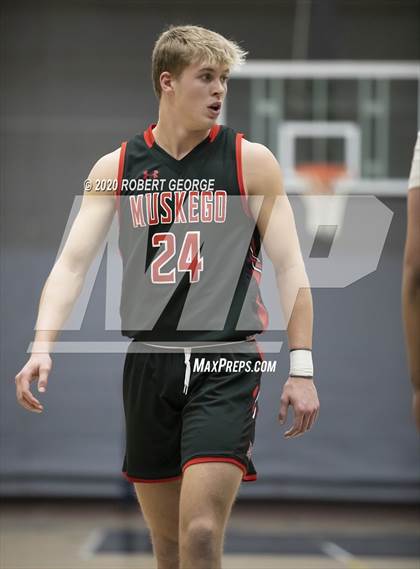 Thumbnail 2 in Kenosha Bradford vs. Muskego (WIAA D1 Round 2 Playoff)  photogallery.