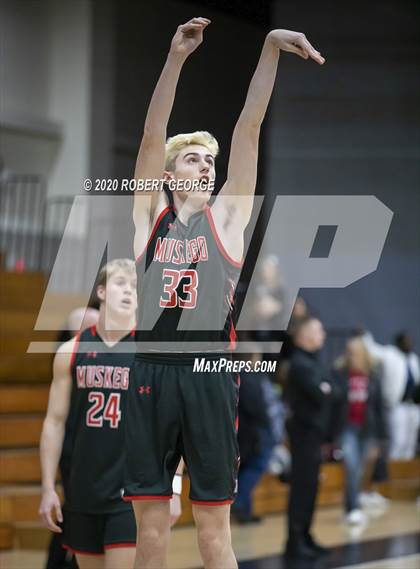Thumbnail 2 in Kenosha Bradford vs. Muskego (WIAA D1 Round 2 Playoff)  photogallery.