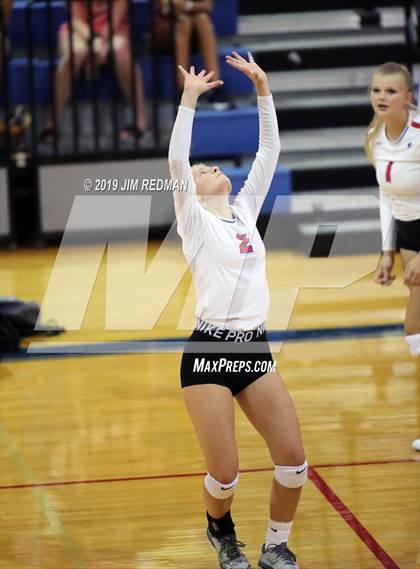 Thumbnail 2 in Rouse @ Leander photogallery.