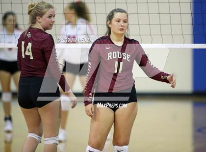 Thumbnail 2 in Rouse @ Leander photogallery.