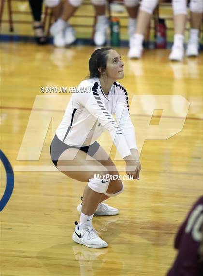 Thumbnail 2 in Rouse @ Leander photogallery.