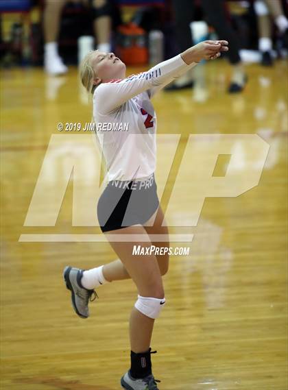 Thumbnail 2 in Rouse @ Leander photogallery.