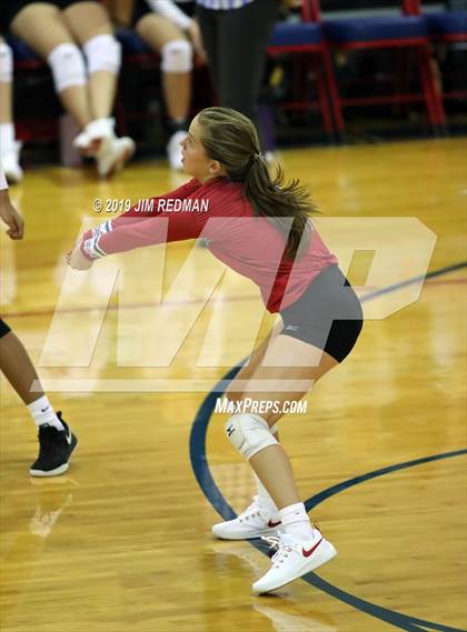 Thumbnail 3 in Rouse @ Leander photogallery.
